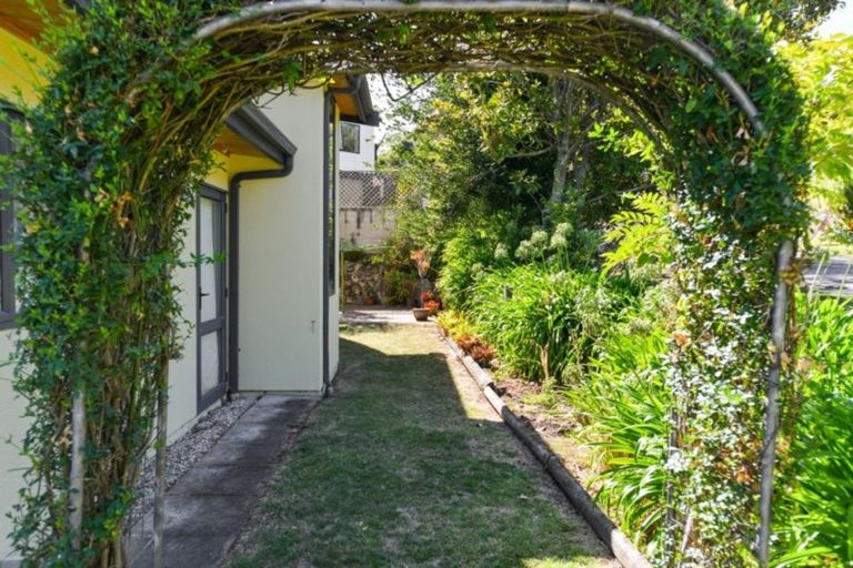 Photo of property in 55a Joll Road, Havelock North, 4130