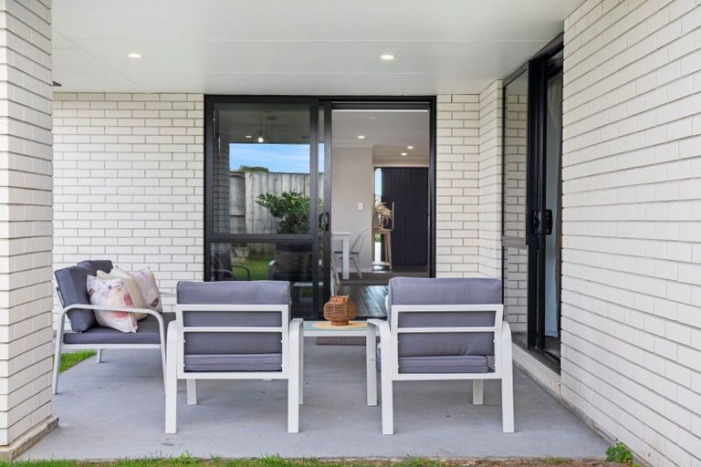 Photo of property in 82 Puhirake Crescent, Pyes Pa, Tauranga, 3112