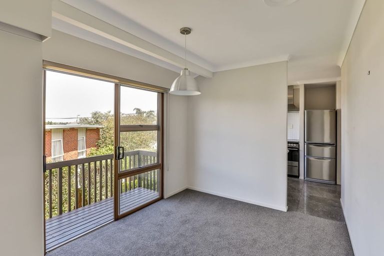 Photo of property in 1/27 Rangitoto Terrace, Milford, Auckland, 0620