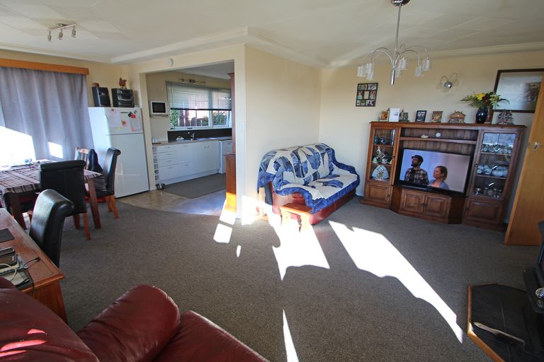Photo of property in 12 Selwyn Street, South Hill, Oamaru, 9400