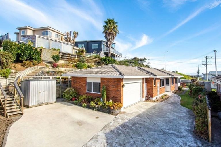 Photo of property in 6 Palm Court, Mount Maunganui, 3116