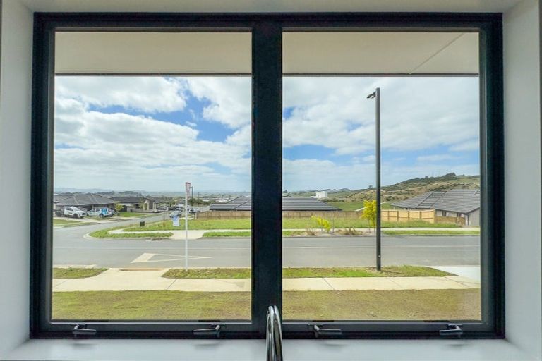 Photo of property in 2 Bathurst Crescent, Pokeno, 2402