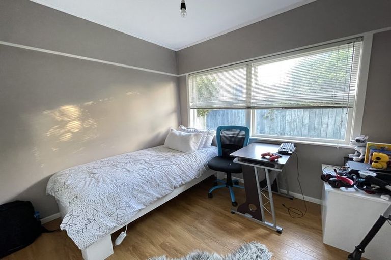 Photo of property in 117 Forrest Hill Road, Forrest Hill, Auckland, 0620