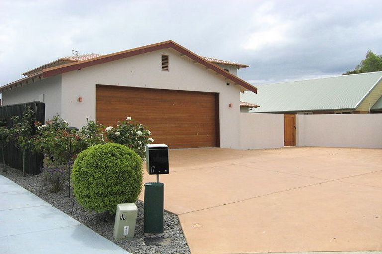 Photo of property in 17 Janal Place, Northwood, Christchurch, 8051