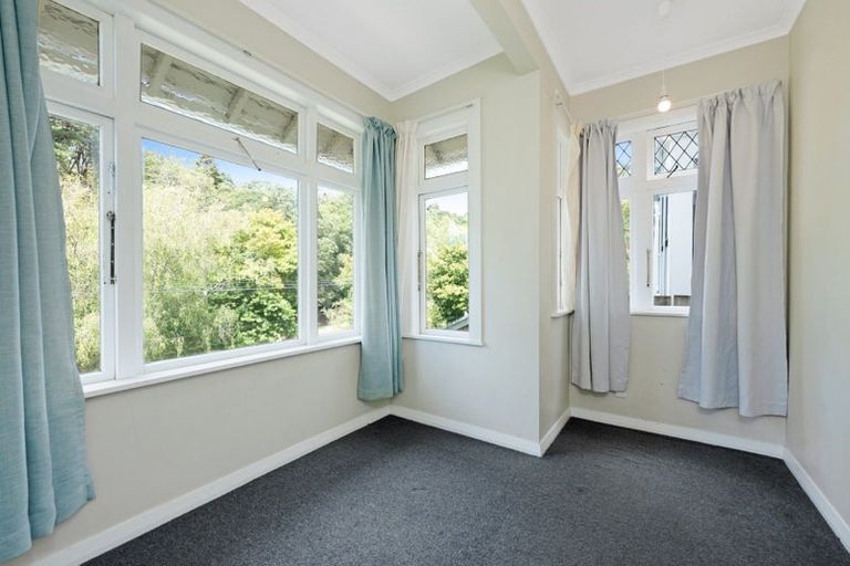 Photo of property in 82 Glenmore Street, Northland, Wellington, 6012