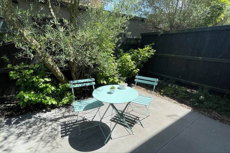 Photo of property in 3/27 Gracefield Avenue, Christchurch Central, Christchurch, 8013