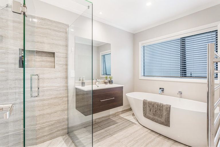 Photo of property in 42 Leebank Crescent, Riverhead, 0820