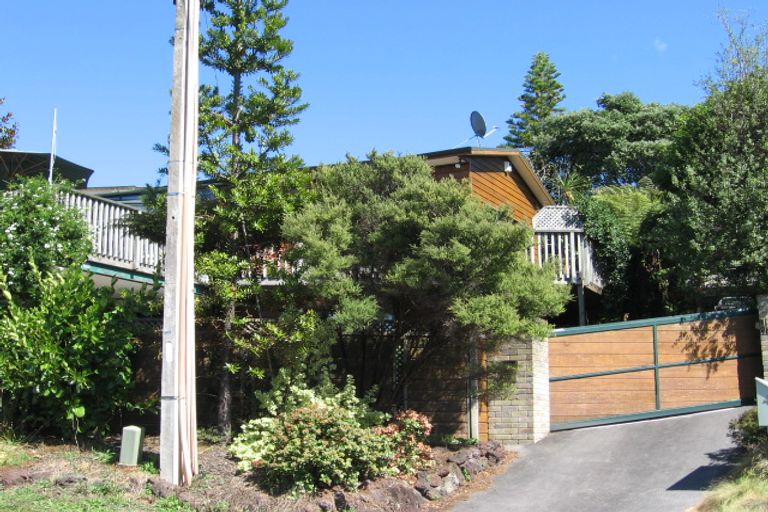 Photo of property in 2a Oban Road, Browns Bay, Auckland, 0630