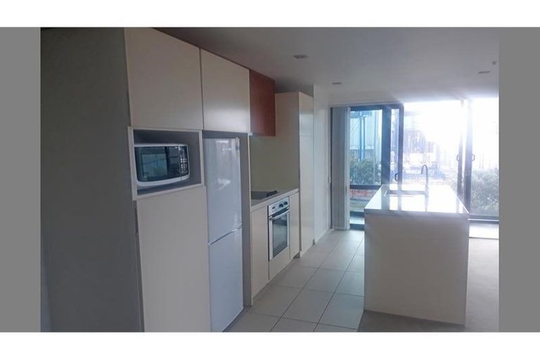 Photo of property in The Docks Apartments, 239/8 Dockside Lane, Auckland Central, Auckland, 1010