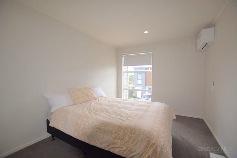 Photo of property in 25 Lili Chen Way, Mangere Bridge, Auckland, 2022