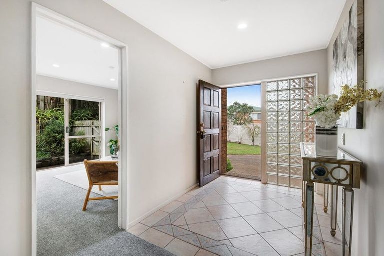 Photo of property in 36 Woodstock Road, Forrest Hill, Auckland, 0620