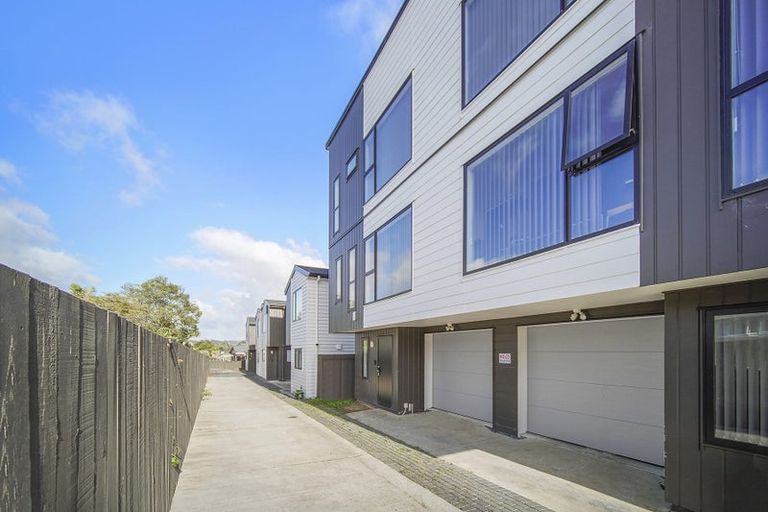 Photo of property in 166b Rathgar Road, Henderson, Auckland, 0610
