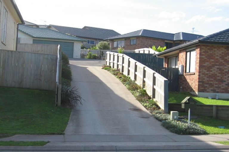 Photo of property in 30 Tauranga Place, Orewa, 0931