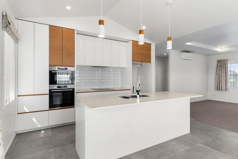 Photo of property in 1 Kermadec Crescent, Waipu, 0510