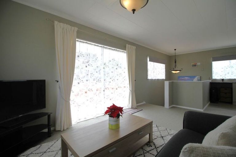 Photo of property in 3 Wright Street, Titahi Bay, Porirua, 5022