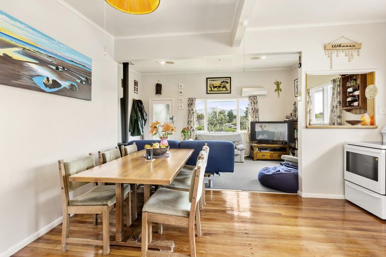 Photo of property in 14 Smith Street, Raglan, 3225