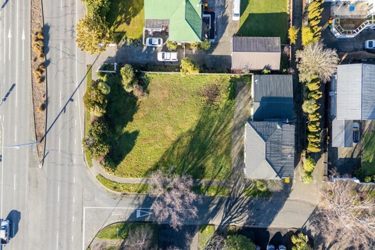 Photo of property in 391 Main North Road, Redwood, Christchurch, 8051