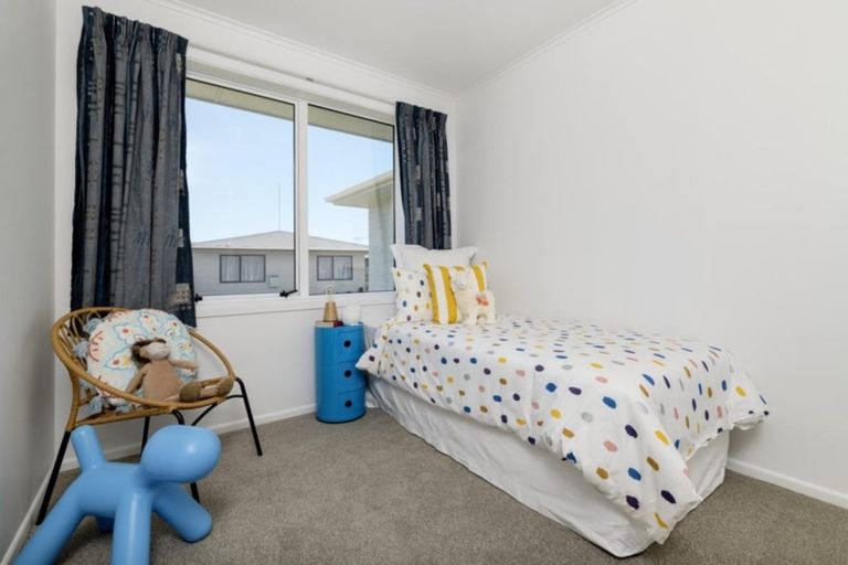 Photo of property in 20 Queen Road, Bellevue, Tauranga, 3110