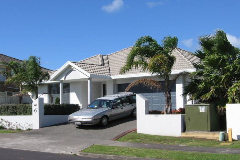 Photo of property in 6 Driscoll Place, Farm Cove, Auckland, 2010