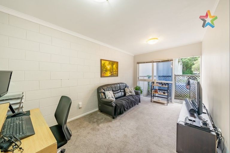 Photo of property in 3/5 Bridge Street, Melling, Lower Hutt, 5010