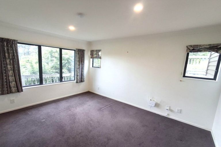 Photo of property in 7 Ridley Green, Churton Park, Wellington, 6037