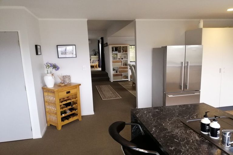 Photo of property in 24 Montclair Rise, Browns Bay, Auckland, 0630