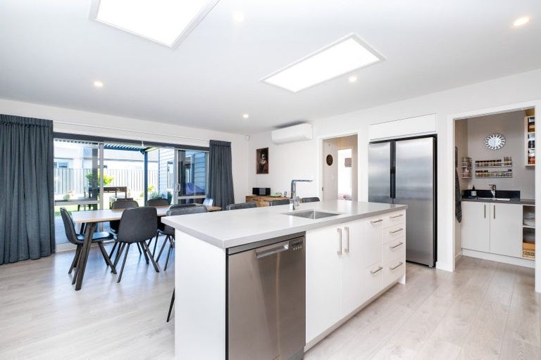 Photo of property in 8 Mckay Close, Frimley, Hastings, 4120