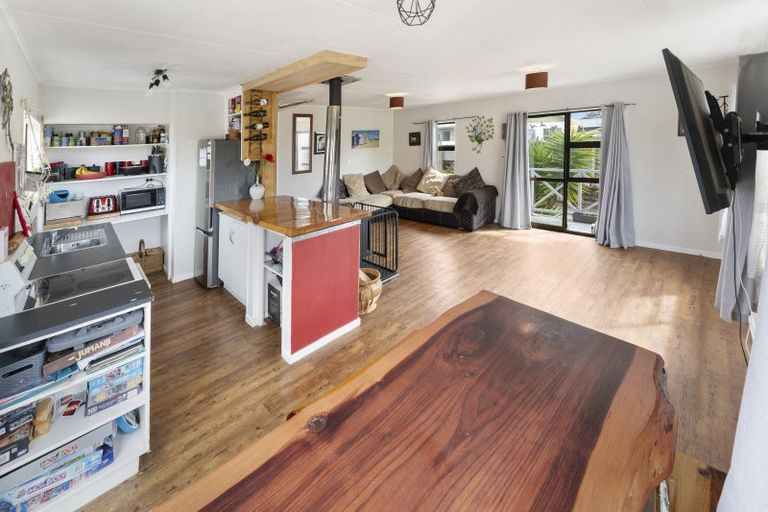 Photo of property in 2/117 Parkers Road, Tahunanui, Nelson, 7011