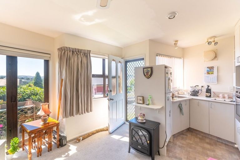 Photo of property in 16 Bosun Terrace, Whitby, Porirua, 5024