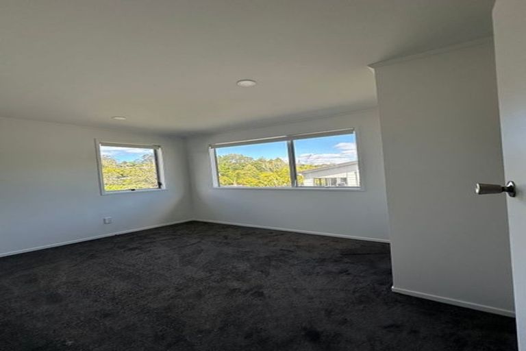 Photo of property in 32 Vandeleur Avenue, Birkdale, Auckland, 0626