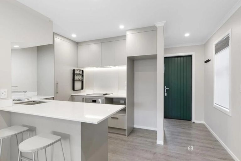 Photo of property in 6b Te Whiti Grove, Waterloo, Lower Hutt, 5011