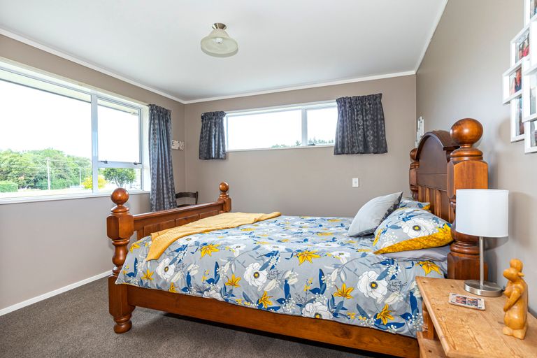 Photo of property in 70 Halstead Road, Pleasant Point, 7903