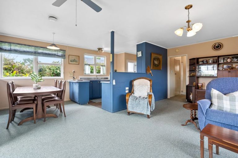 Photo of property in 27 Beazley Crescent, Tikipunga, Whangarei, 0112
