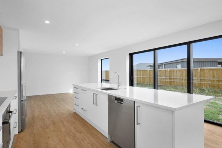 Photo of property in 32 Northside Drive, Waikuku, Rangiora, 7473