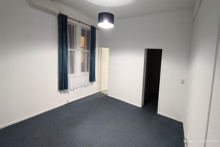 Photo of property in 1/50 Clyde Street, Island Bay, Wellington, 6023