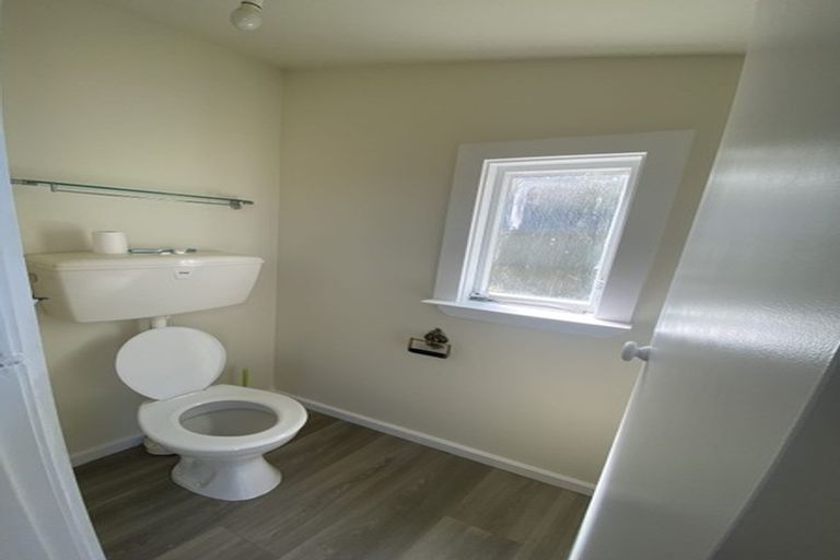 Photo of property in 134 Holly Road, St Albans, Christchurch, 8014