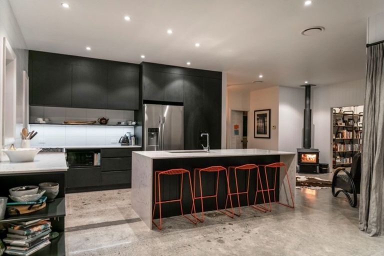 Photo of property in 260 Thornton Road, Cambridge, 3496