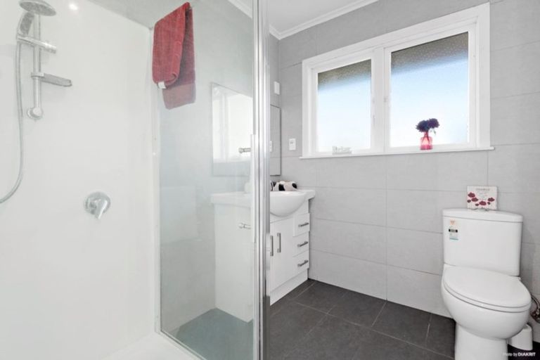 Photo of property in 1/6 Arabi Street, Sandringham, Auckland, 1041