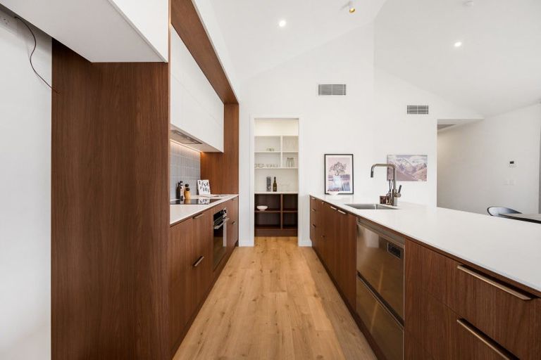 Photo of property in 13 Packer Road, Wanaka, 9382