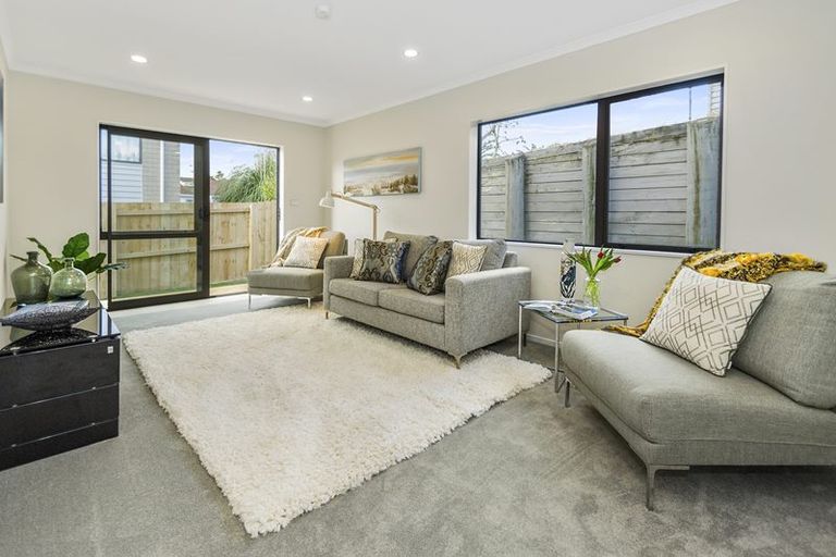 Photo of property in 2b Wood Street, Papakura, 2110