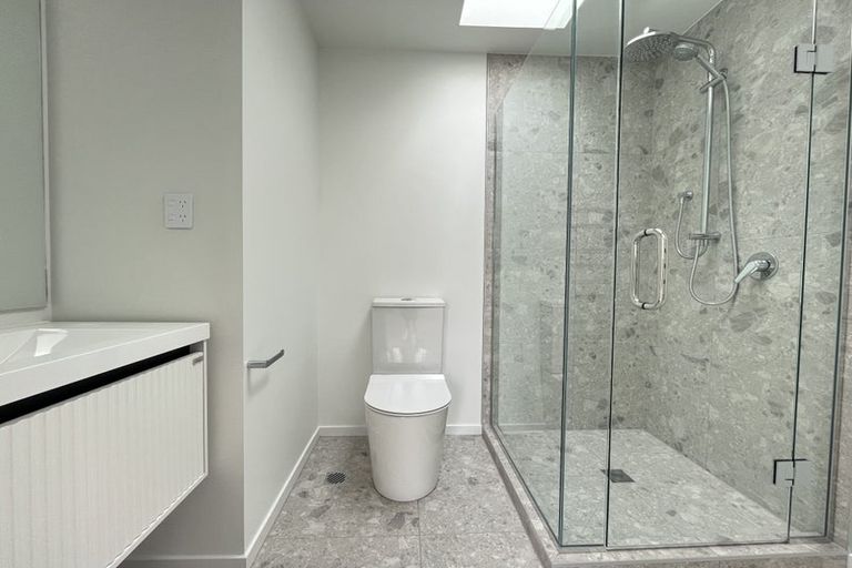 Photo of property in 17/10 Pascoe Avenue, Paremata, Porirua, 5026