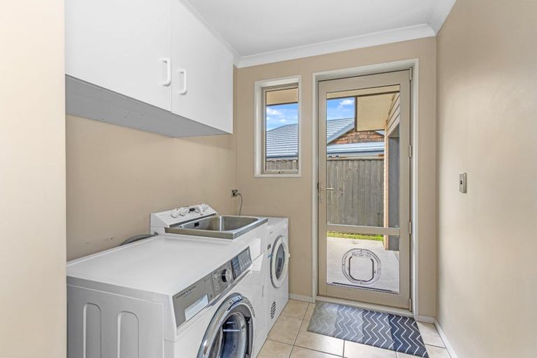 Photo of property in 7 Shield Place, Halswell, Christchurch, 8025