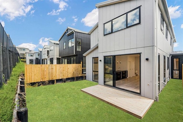 Photo of property in 5 Clara Road, Silverdale, 0932