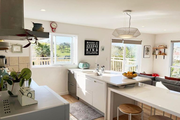 Photo of property in 15 Ash Grove, Maungaturoto, 0520