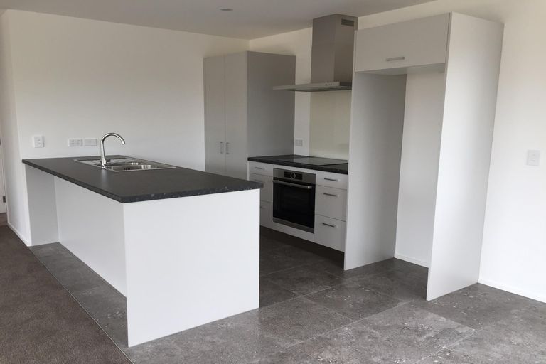 Photo of property in 12a Waterview Place, Haruru, 0204