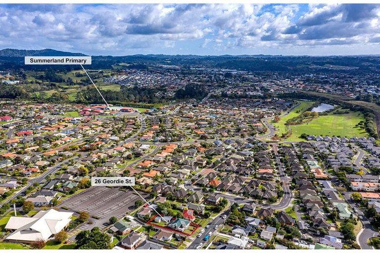 Photo of property in 26 Geordie Street, Henderson, Auckland, 0612