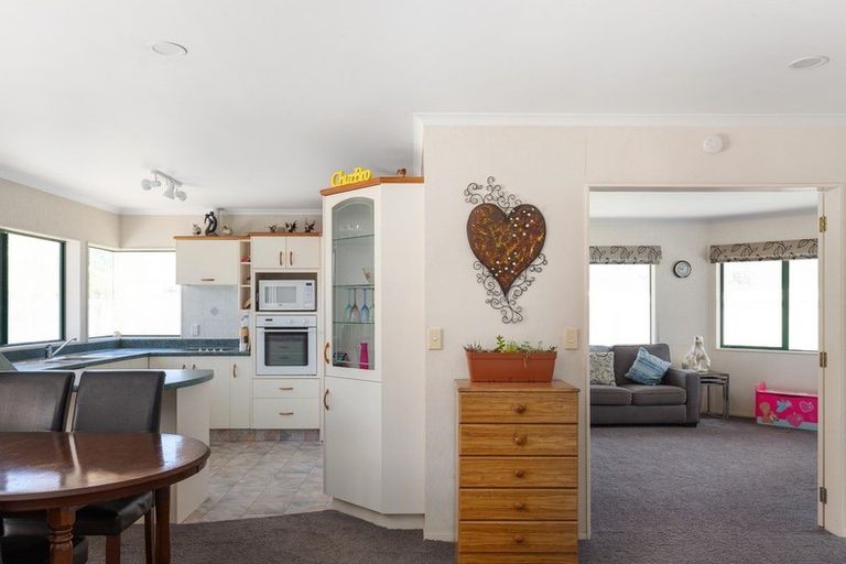 Photo of property in 20 Azalea Dell, Mount Maunganui, 3116