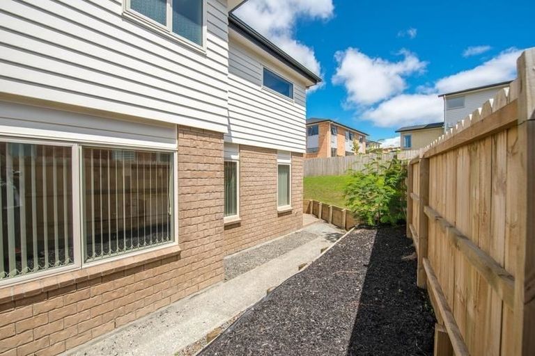 Photo of property in 102 Babich Road North, Ranui, Auckland, 0612