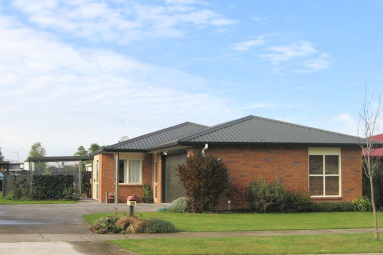 Photo of property in 62 Catalina Drive, Melville, Hamilton, 3206