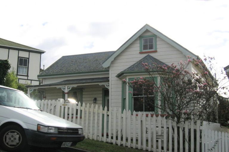 Photo of property in 21 Havelock Road, Hospital Hill, Napier, 4110